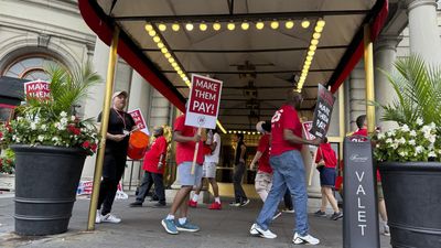 10,000 US hotel workers strike over Labor Day weekend