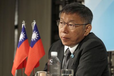 Taiwan court orders release of ex-Taipei mayor arrested in corruption probe