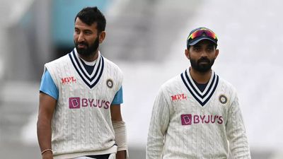 'Big shoes to fill, but...': Dinesh Karthik feels these two youngsters can replace Pujara and Rahane for Border-Gavaskar Trophy