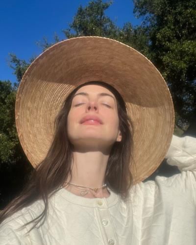 Anne Hathaway Embraces Star Pimple Patches In Makeup-Free Selfie