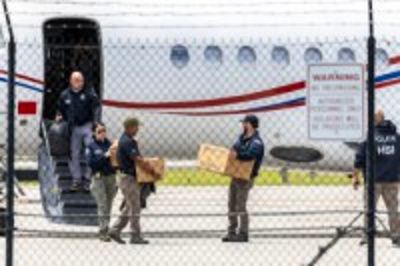 US seizes plane belonging to Venezuelan president Nicolas Maduro and flies it to Florida