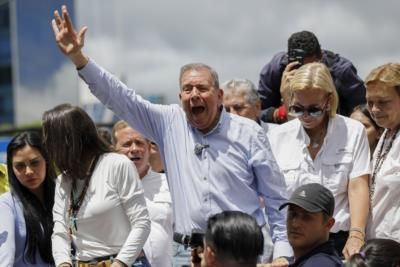 Venezuelan Judge Issues Arrest Warrant For Opposition Candidate