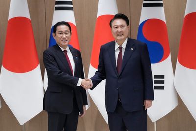 Outgoing Japanese leader Kishida will visit South Korea for a summit on improving ties