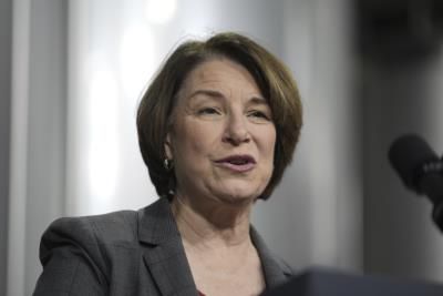 Sen. Klobuchar Discusses Harris Campaign's Reproductive Freedom Bus Tour