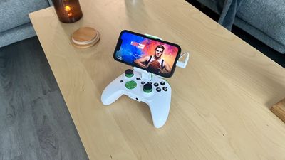 Apple's App Store fees make bringing Xbox Cloud Gaming to the iPhone 'impossible'