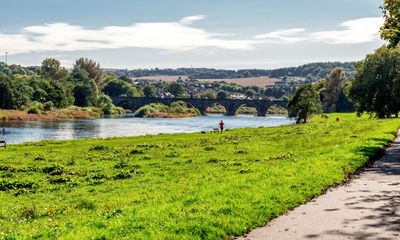 UK weather: heavy rain and possible heatwave in ‘split’ forecast