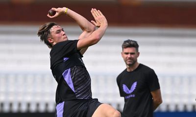 England pick 20-year-old seamer Josh Hull to make debut against Sri Lanka