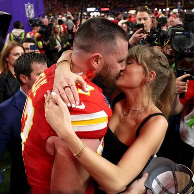 Travis Kelce has responded to the viral Taylor Swift 'break-up contract'