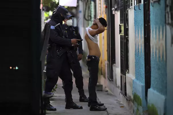 Human rights body urges El Salvador to end state of emergency