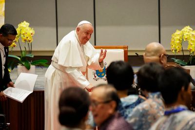 Pope and imam of Southeast Asia's largest mosque make joint call for peace, environmental protection