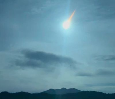 Small, harmless asteroid burns up in Earth's atmosphere over the Philippines