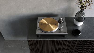 Technics SL-1300G turntable aims for "outstanding" rotational accuracy and "breathtaking performance"