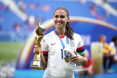 Alex Morgan announces retirement from football