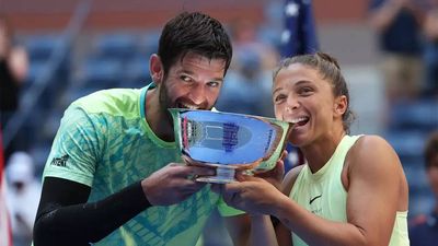 Sara Errani and Andrea Vavassori win US Open mixed doubles title