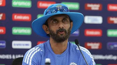 New Zealand add Vikram Rathour, Rangana Herath to coaching staff