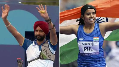 Harvinder Singh, Preeti Pal to be India's flagbearers for Paralympics closing ceremony