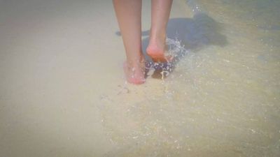 6 ways water walking can promote weight loss and wellness