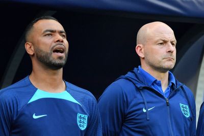 Lee Carsley not likely to sing national anthem during spell as England boss