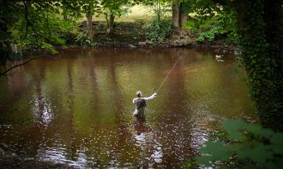 ‘Citizen scientists’ to check UK rivers for sewage and pollution