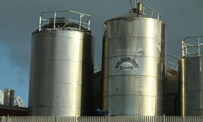 Nostalgic goodbye to King Island Dairy sees community bracing to ‘lose some families’