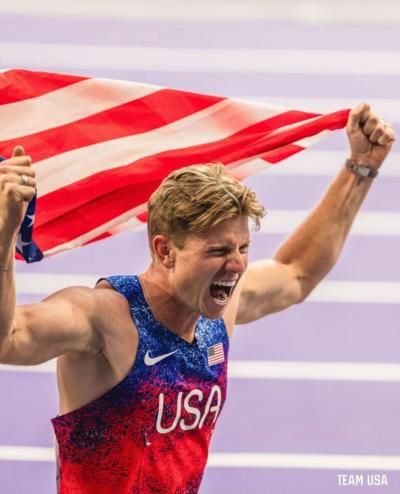 US Sprinter Hunter Woodhall Wins Gold In Men's 400M T-62