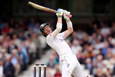 Ollie Pope out as England collapse on second morning against Sri Lanka