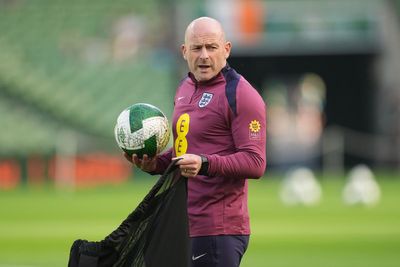 Lee Carsley stays silent during national anthem as Prime Minister joins debate