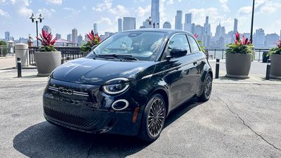 I drove the Fiat 500e EV for a week — here's my pros and cons