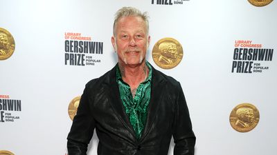 Metallica’s James Hetfield, actor in new western film, doesn’t seem to like acting: “Next time I’m asked to do something like this, remind me to say no”