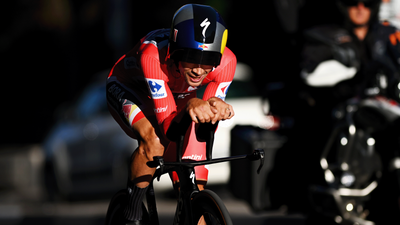 Vuelta a España: Primož Roglič claims fourth GC title as Stefan Küng wins stage 21 time trial