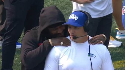 Marshawn Lynch Found Funny Way to Help Mike Macdonald Relax on Seahawks’ Sideline