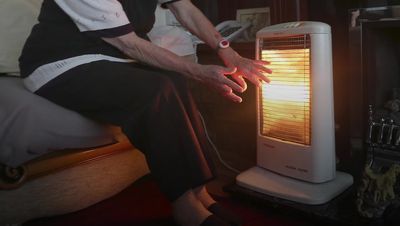 Diane Abbott among London MPs in growing revolt against Keir Starmer's winter fuel payment cuts for pensioners