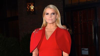 Jessica Simpson's bookshelves show us how styling is a fine art – but it's one we can master with these simple tips