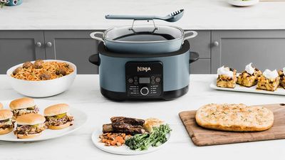 The Ninja Foodi PossibleCooker is a slow cooker, rice cooker and steamer in one