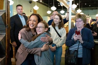 Fox News hosts furious after Kamala Harris gets jubilant reception at ‘meanest’ spice shop