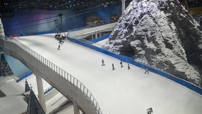 Take a look inside the world’s largest indoor ski resort just opened in China – it’s HUGE!