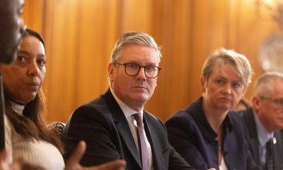 Future pay deals will be shaped by tough decisions, Starmer to tell TUC