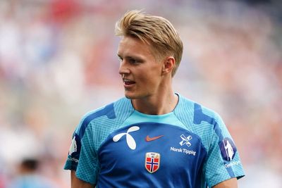 Arsenal’s Martin Odegaard limps out of Norway win with apparent ankle injury