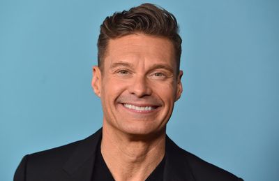 Ryan Seacrest debuts as new host of ‘Wheel of Fortune’