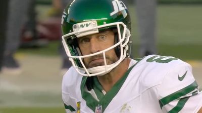 Aaron Rodgers’s Frustrated Facial Expression vs. 49ers Became a Meme