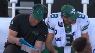 Cameras Caught Aaron Rodgers Totally Ignoring His Offensive Coordinator