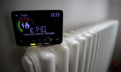 Energy suppliers told to improve customer service or face firm action