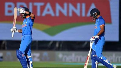 When sun stopped play during India-New Zealand ODI