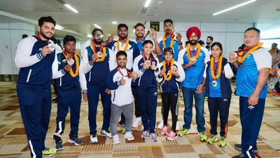 Sports minister Mandaviya announces cash awards for Paris Paralympics medallists