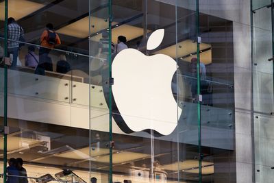 Apple Stock: Is Now the Time for AAPL to Glow Again?