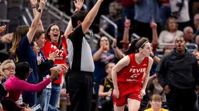 Caitlin Clark’s Cool Three-Pointer Led to Perfect Courtside Reaction by Tyrese Haliburton