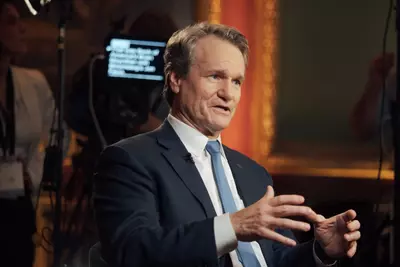 Bank of America CEO says we need to take action on the national debt now, while ‘we’re in relatively good times’