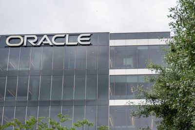 Is Oracle Stock a Buy After Earnings Beat, Amazon Alliance?