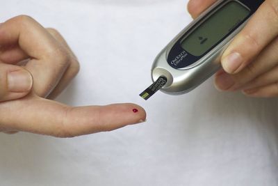 Best Blood Glucose Test Strips: Top Choices For Accurate Diabetes Management