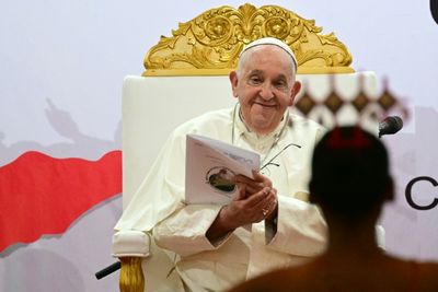 Pope Francis Heads To Singapore On Final Stop Of Asia Tour